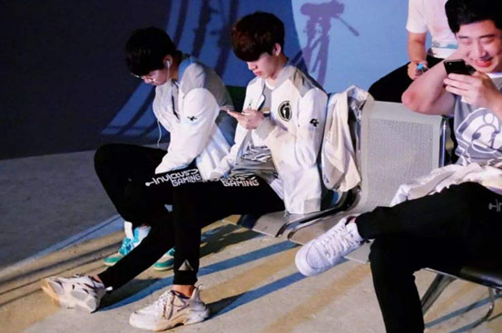 ͼLPLһϵ粻TheshyתͻǱ̣