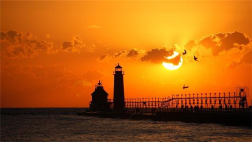 图:越来越多的开发者不断地参加开源和学习Linux开发地潮流